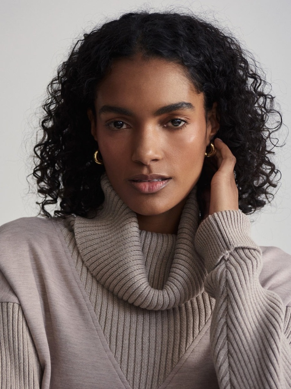 Varley Hannah Cowl Neck Taupe Neck Sweat Top -NWOT -size small - Picture 5 of 13